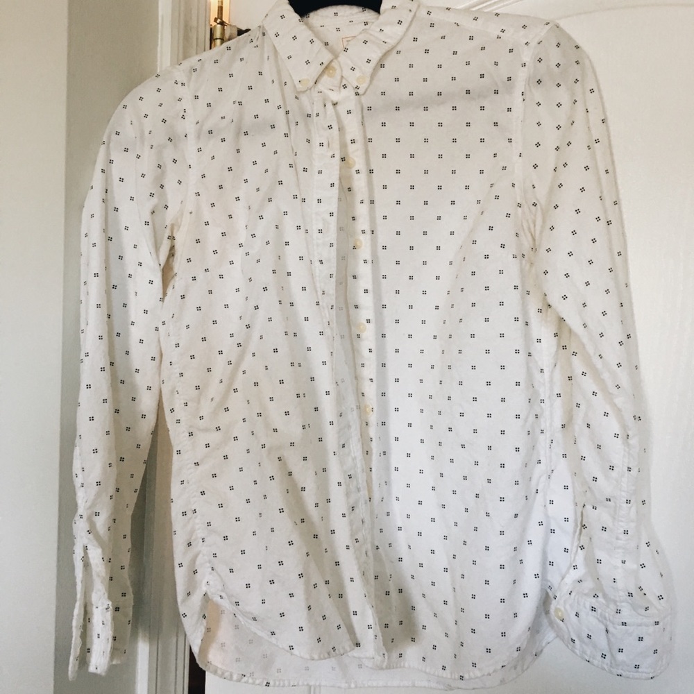 Gap button up shirt